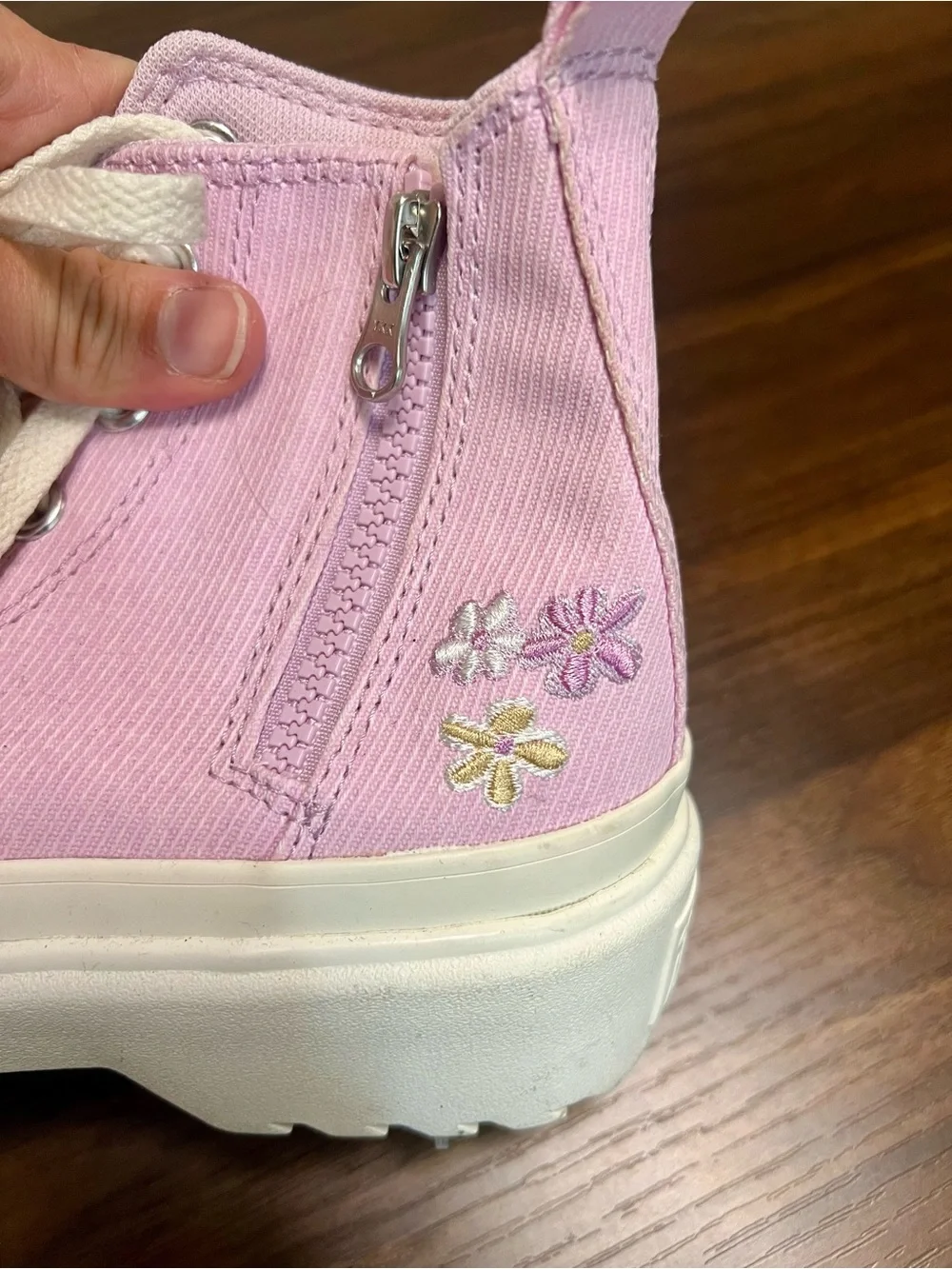 Converse Kids Pink High-Top Platform Sneakers size 3.5 new condition!